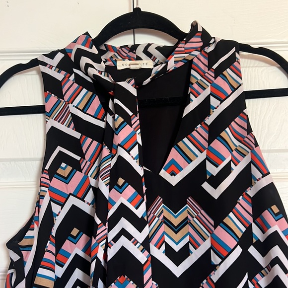 Socialite Multicolored geometric dress - Picture 1 of 4